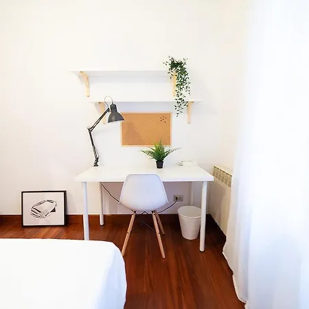 Pozas Center Апартаменти