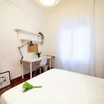 Pozas Center Apartman *